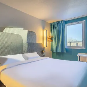 ibis-budget-aix-en-provence-est-sainte-victoire.fr-provencehotel.com/